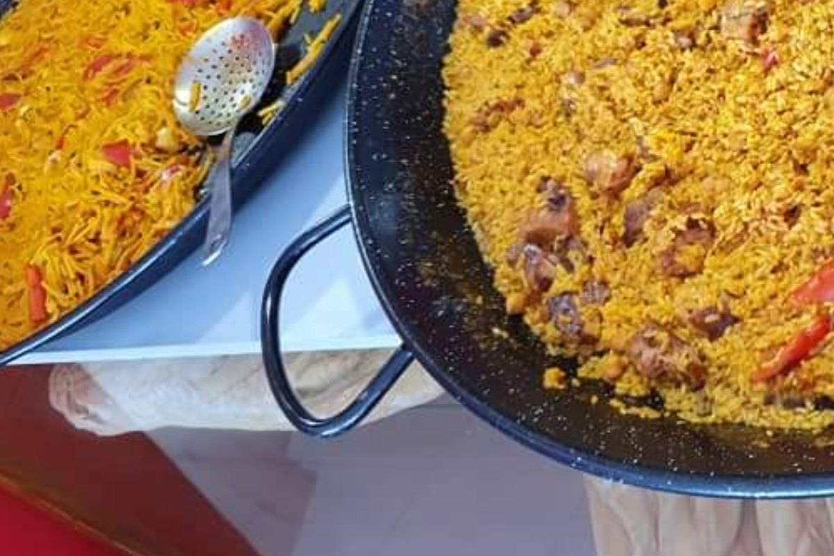 Arroz recién hecho en Te monto el pollo, San Vicente del Raspeig