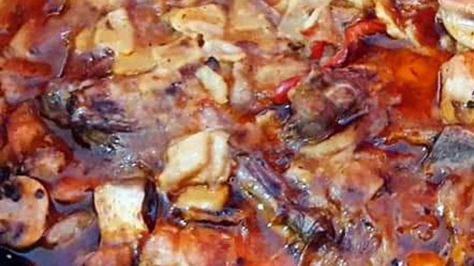 Guiso caliente de cuchara recién hecho en Te monto el pollo, San Vicente del Raspeig